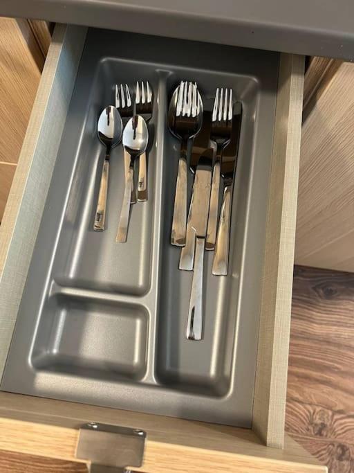 Luxurious Studio In Mitte Next To The Central Train Station Hauptbahnhof Appartement Berlijn